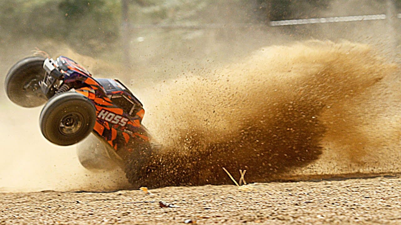 Traxxas Hoss 4X4 VXL — 1/10 scale 4WD RC monster truck (60 mph) — video