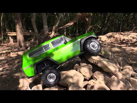 Redcat Gen8 V2 — 1/10 scale 4WD RC crawler (8 mph) — video